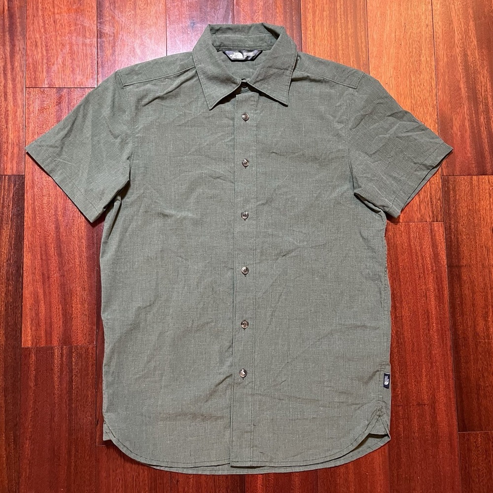 The North Face Shirt Mens Small Olive Green Short Sleeve Button Up Casual Preppy